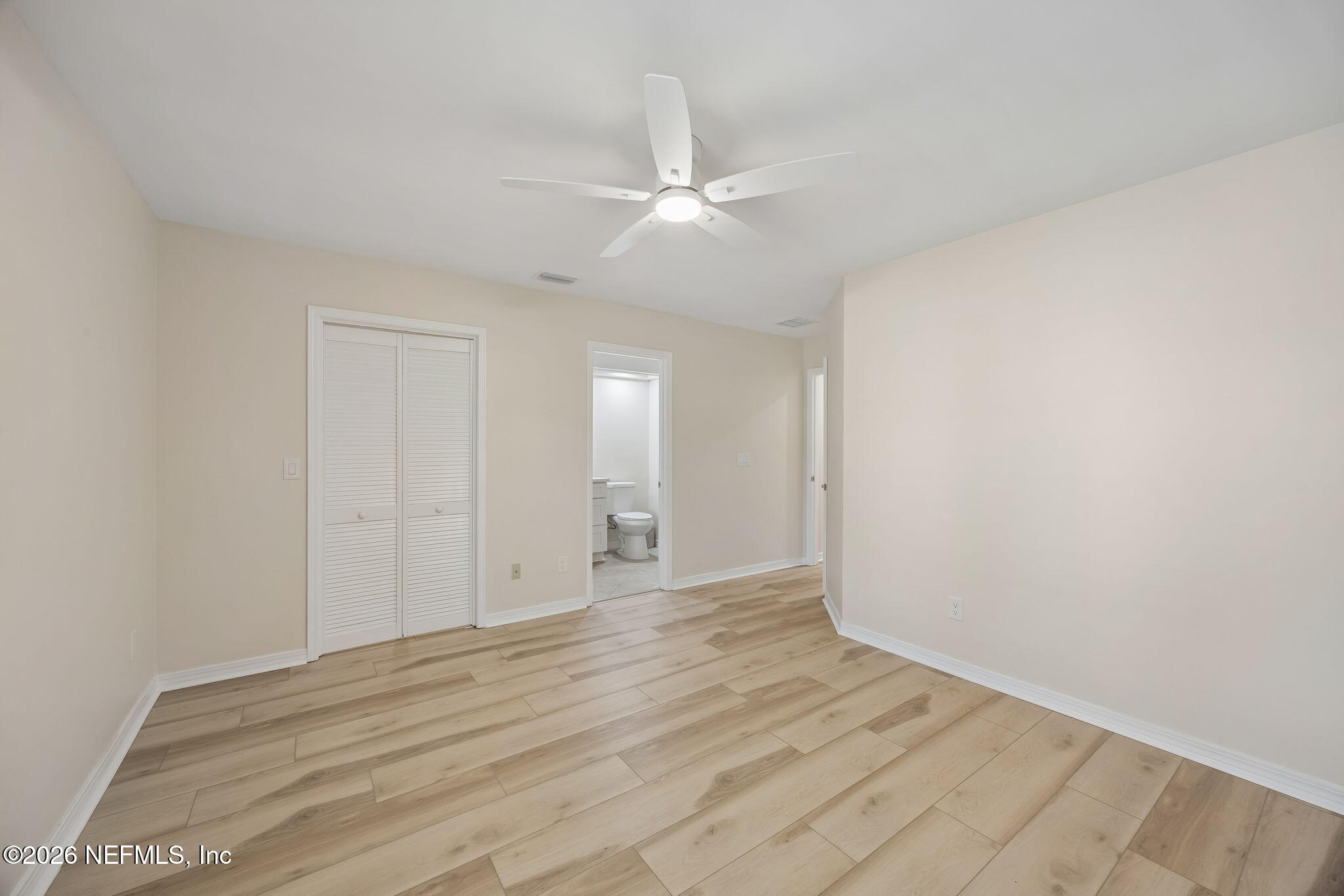 60 TROON TRACE