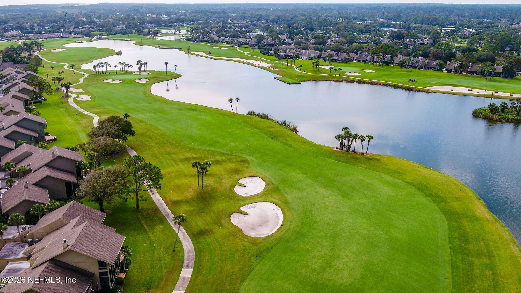 60 TROON TRACE