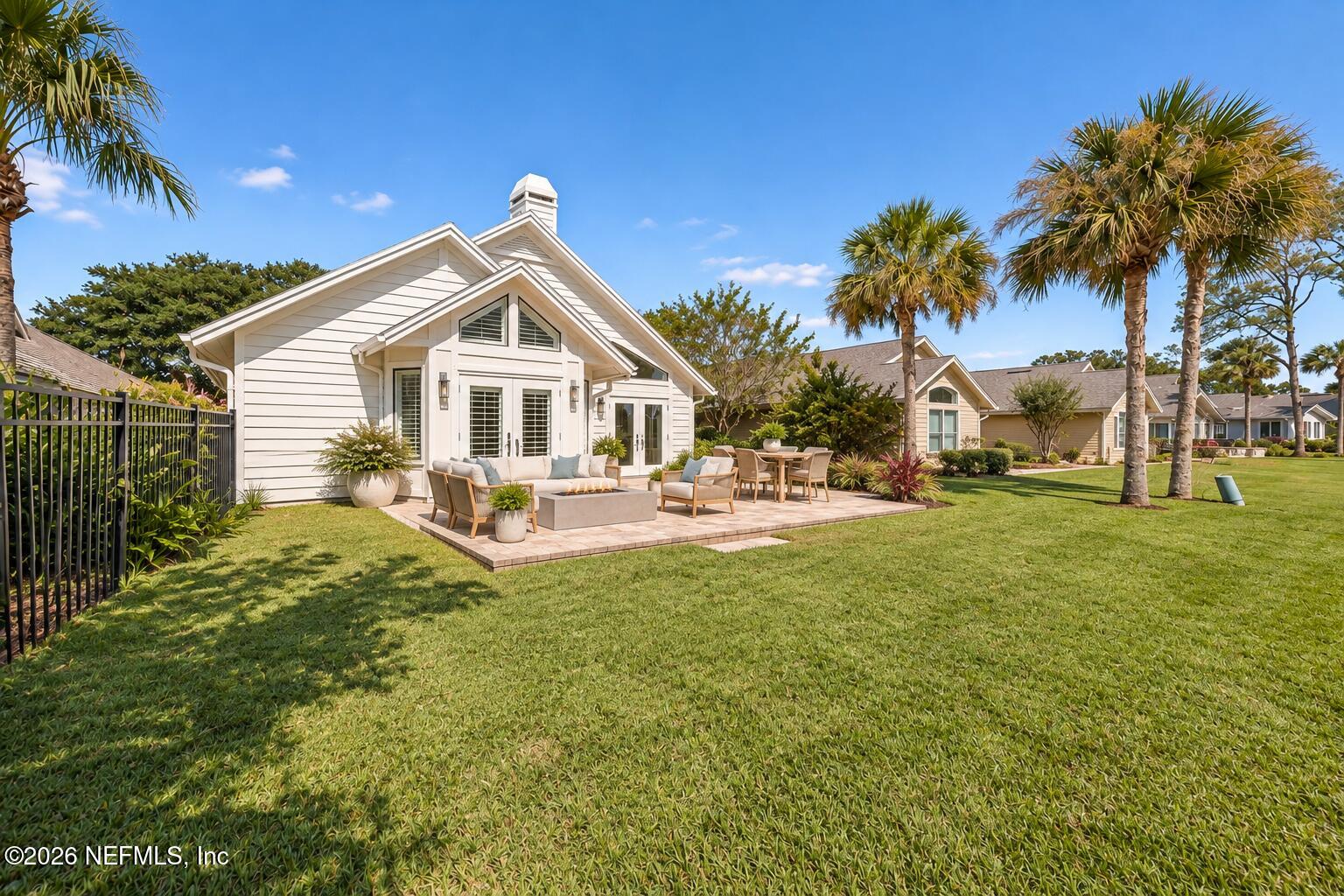 60 TROON TRACE