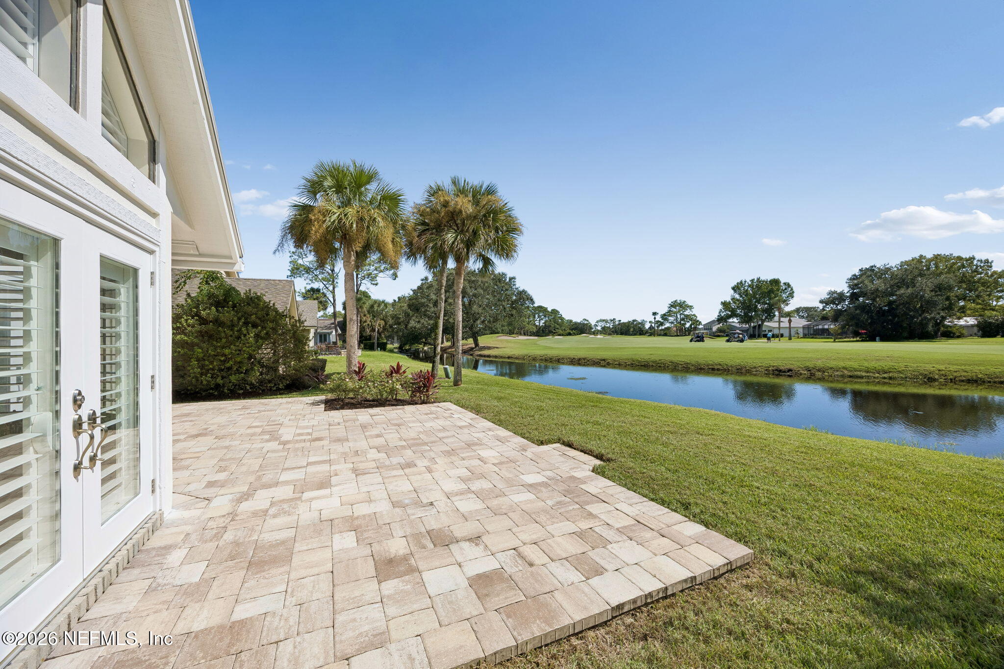 60 TROON TRACE