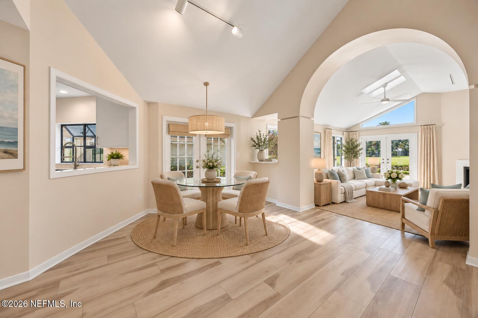 60 TROON TRACE