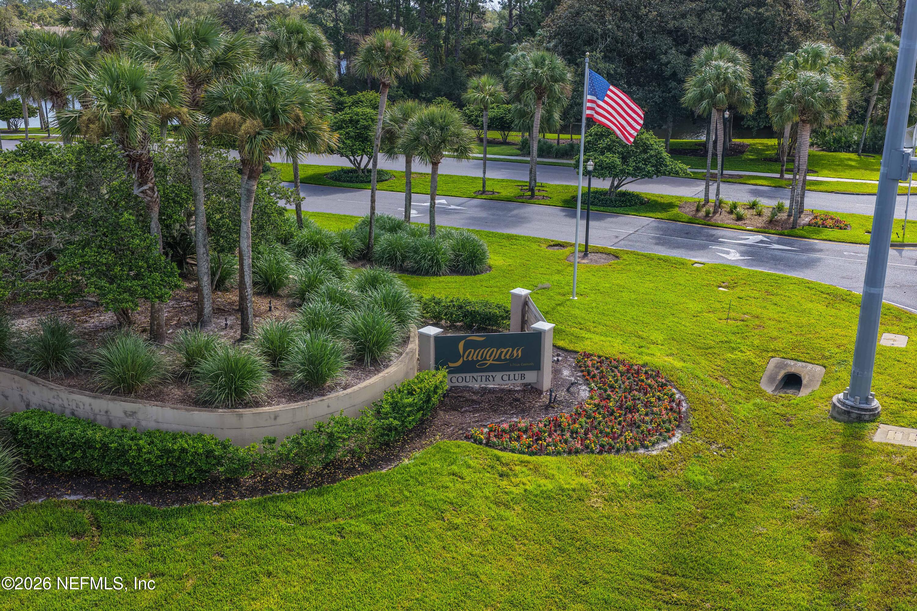 60 TROON TRACE