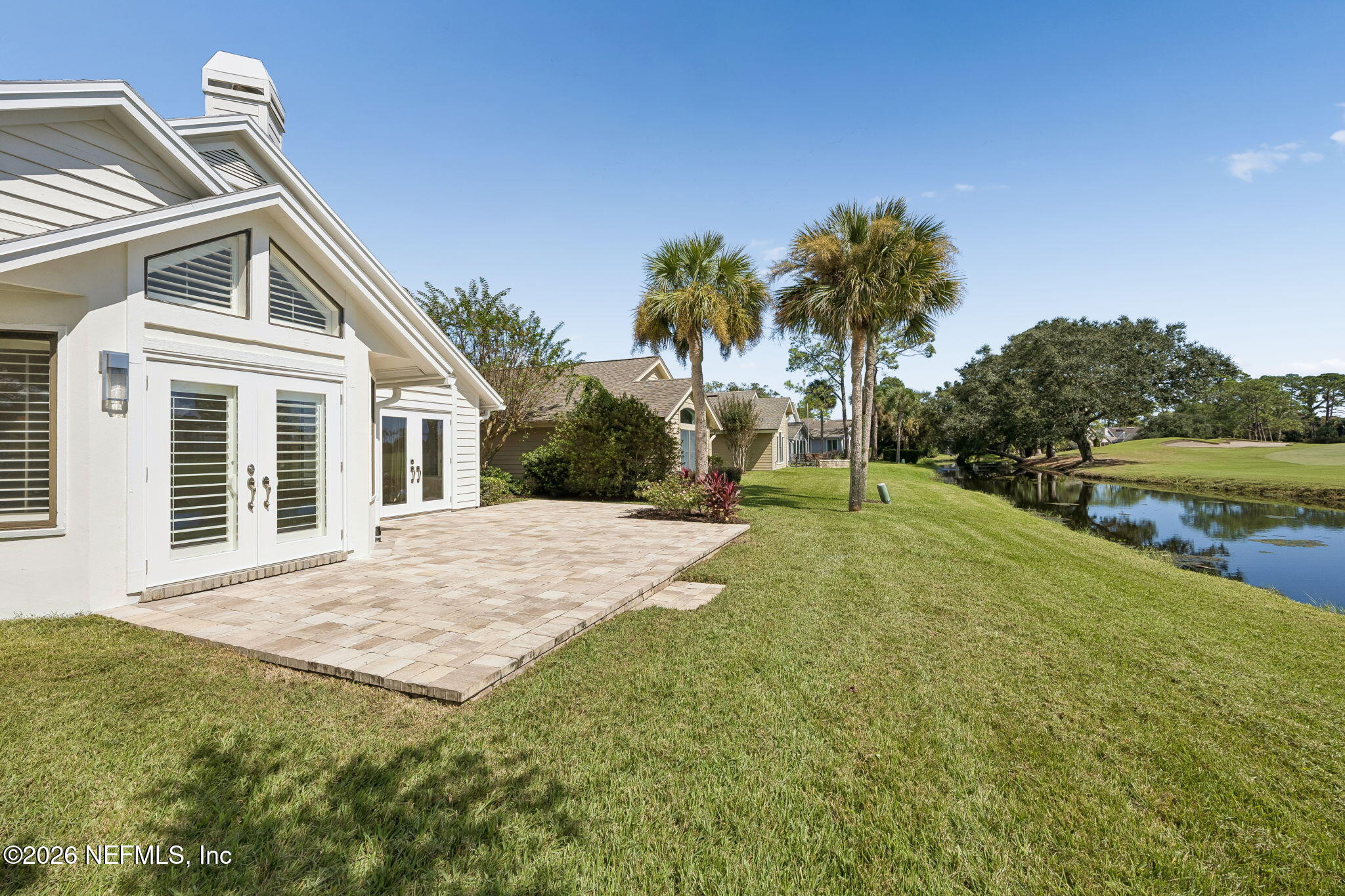 60 TROON TRACE