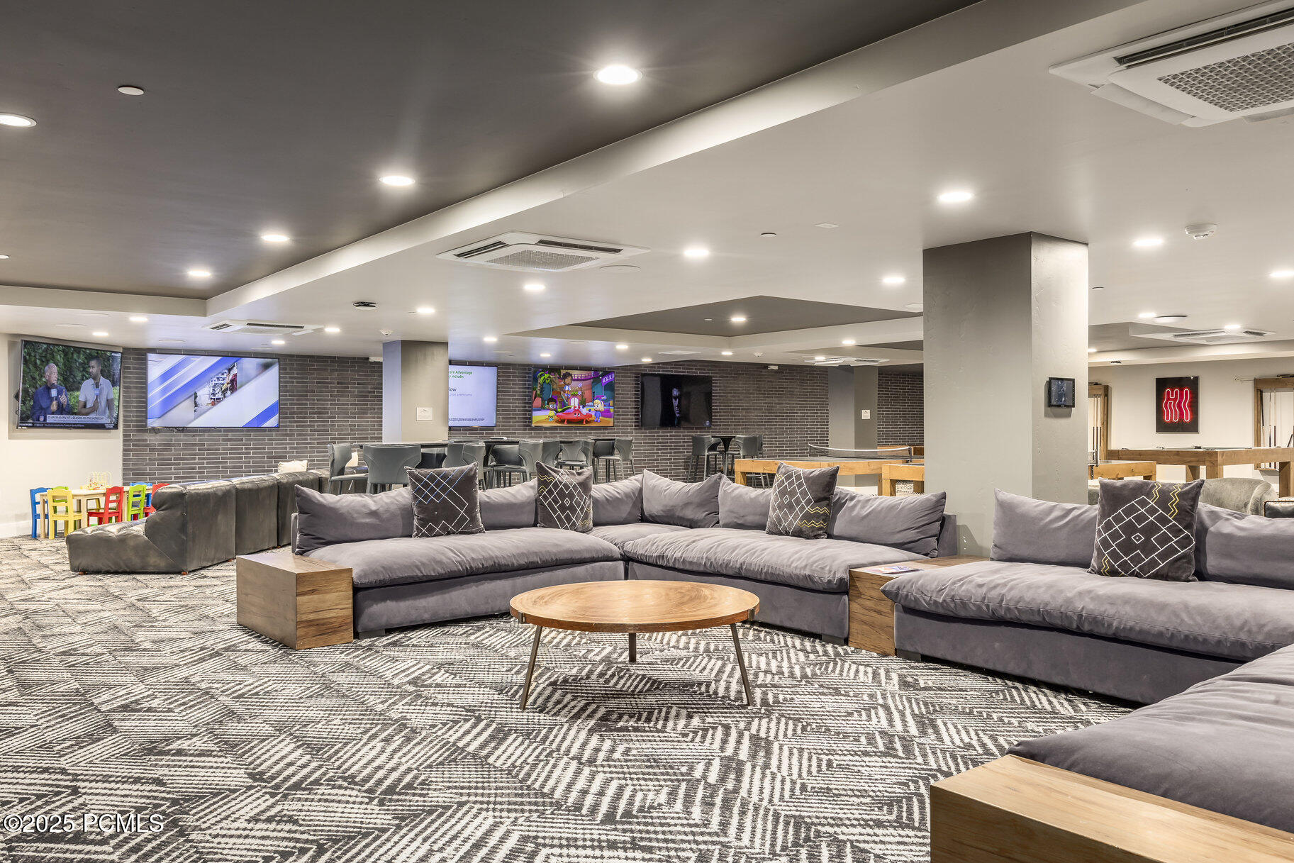 909 W Peace Tree Trail, 306, Kamas Unit: 306