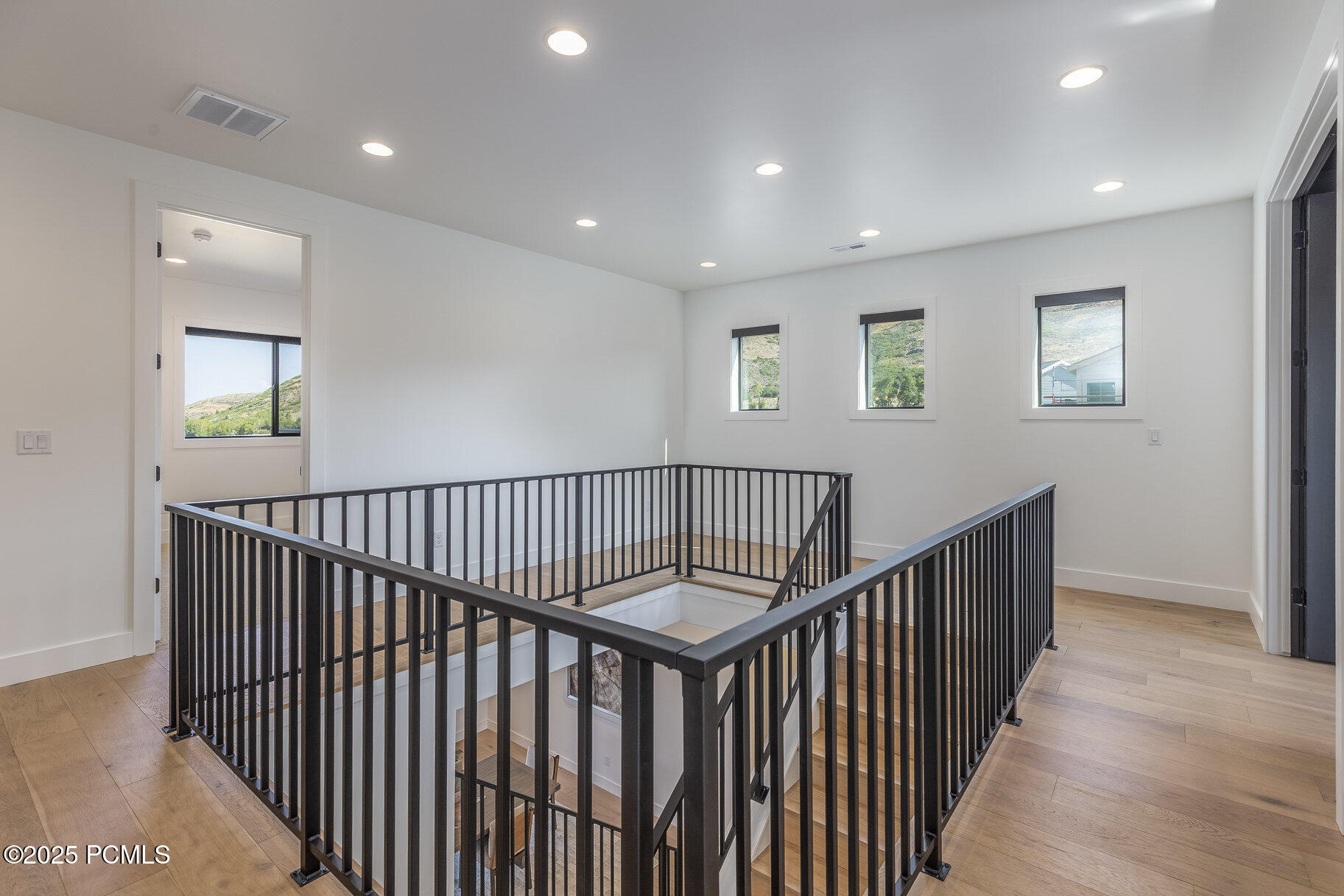 1633 Rocky Mountain Way