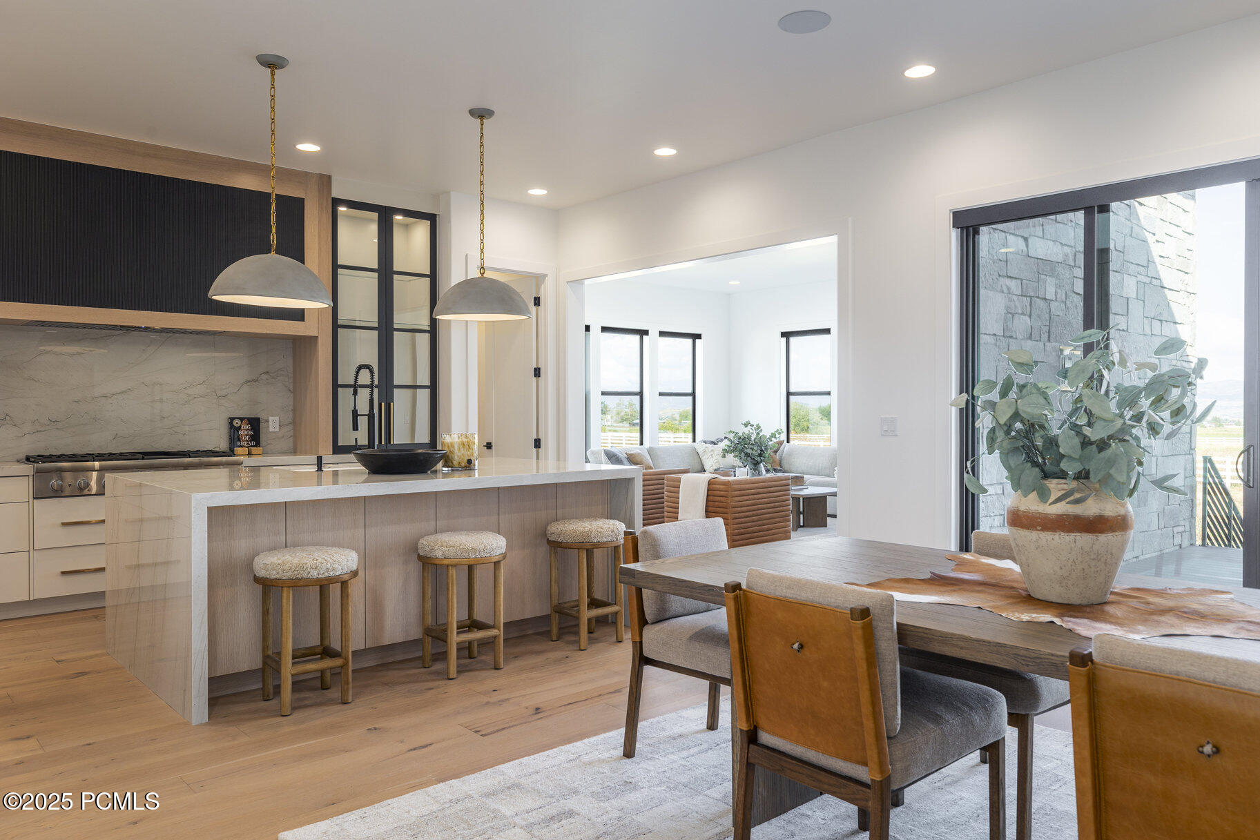 1633 Rocky Mountain Way