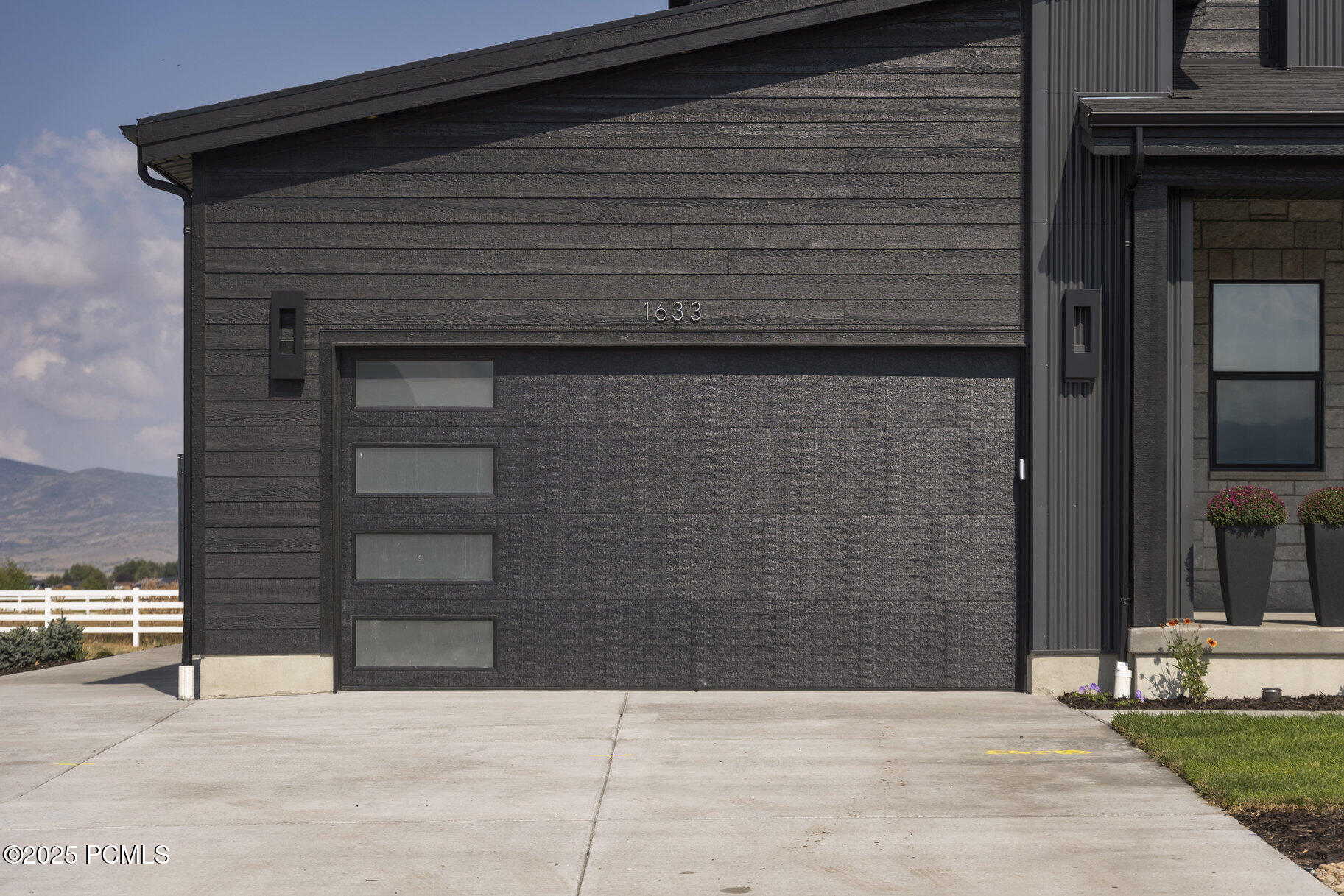 1633 Rocky Mountain Way