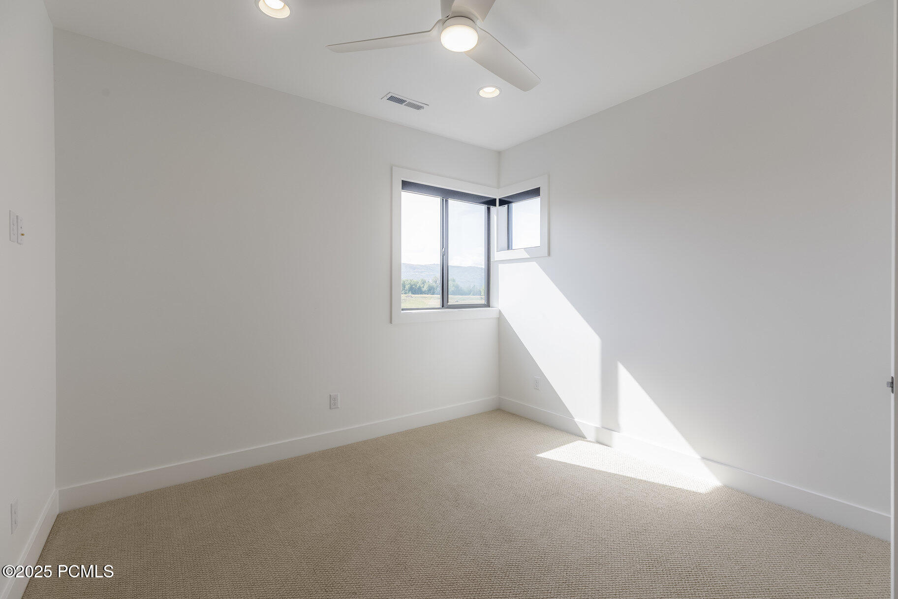 1633 Rocky Mountain Way