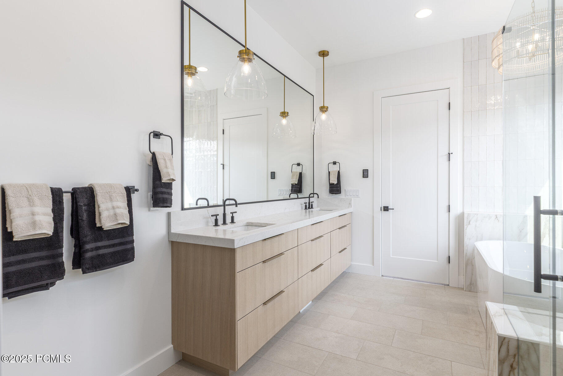 1633 Rocky Mountain Way