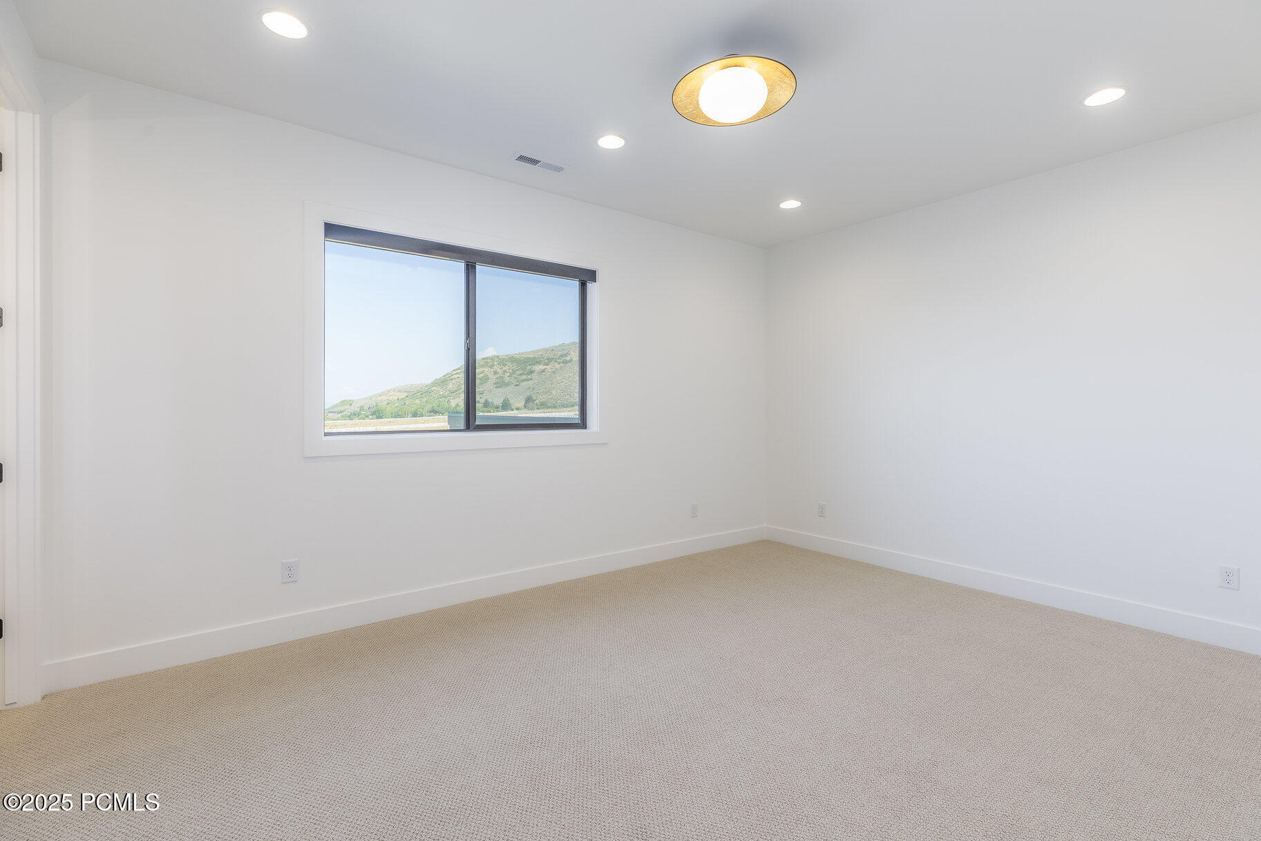 1633 Rocky Mountain Way