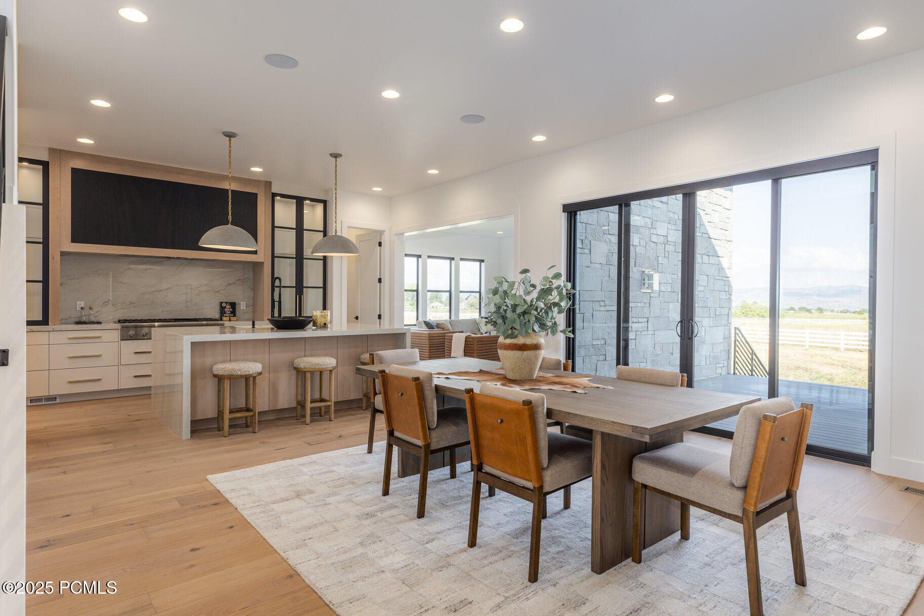 1633 Rocky Mountain Way