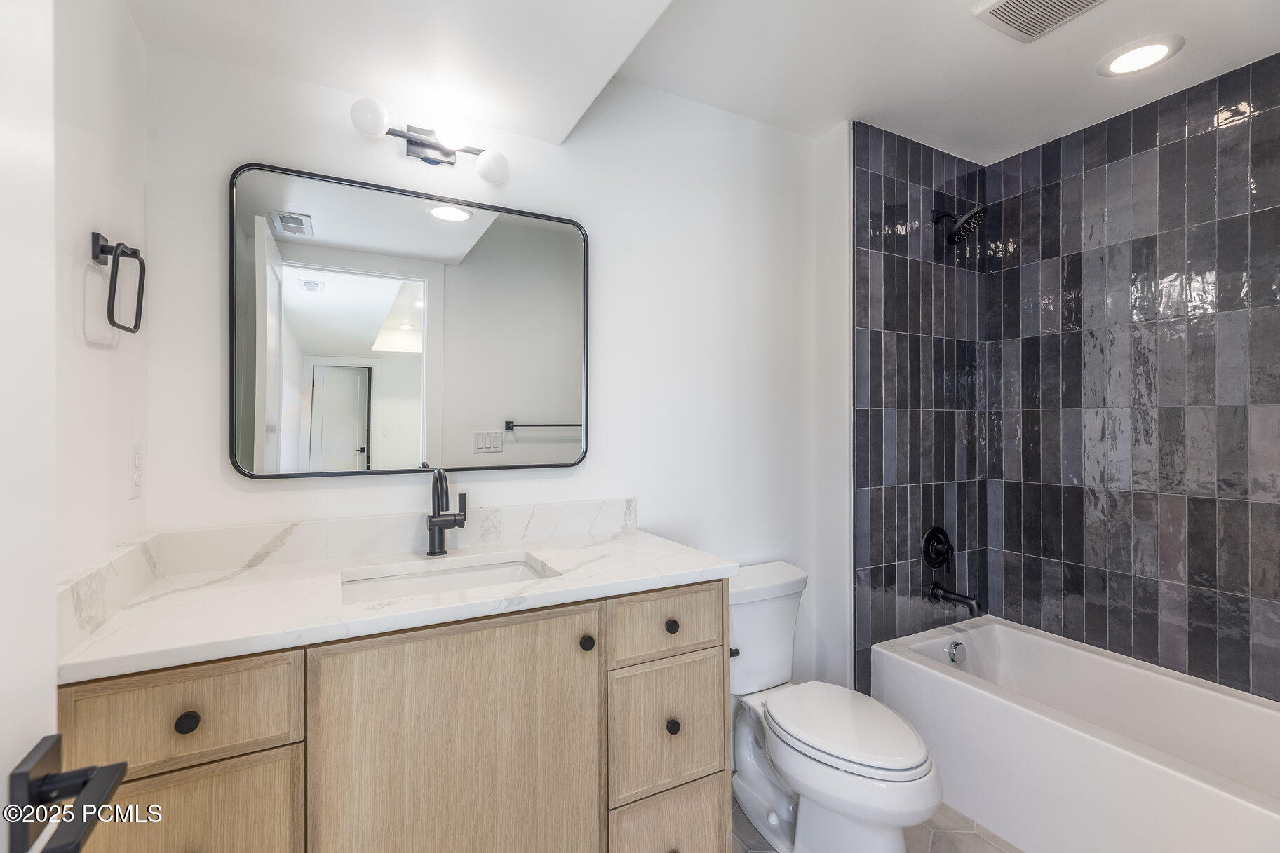 1633 Rocky Mountain Way