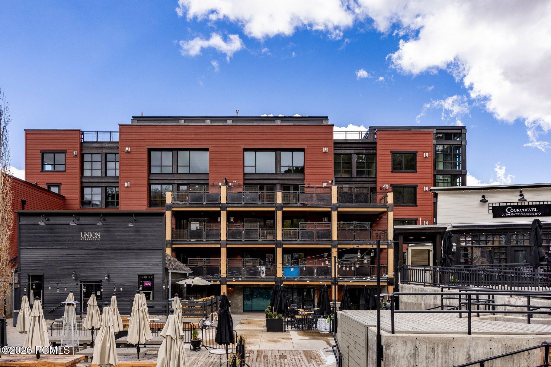 201 Heber Avenue 502/602.A