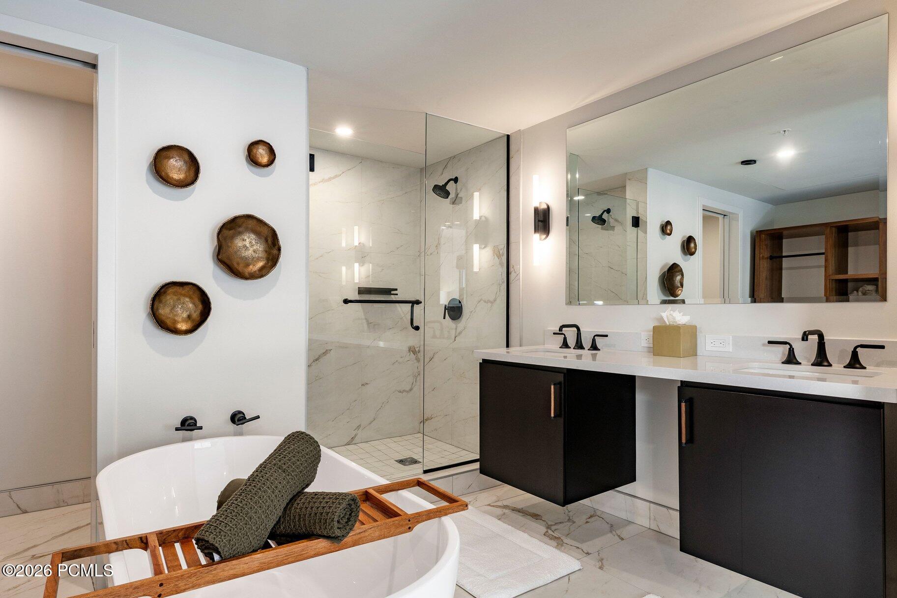 201 Heber Avenue 502/602.A