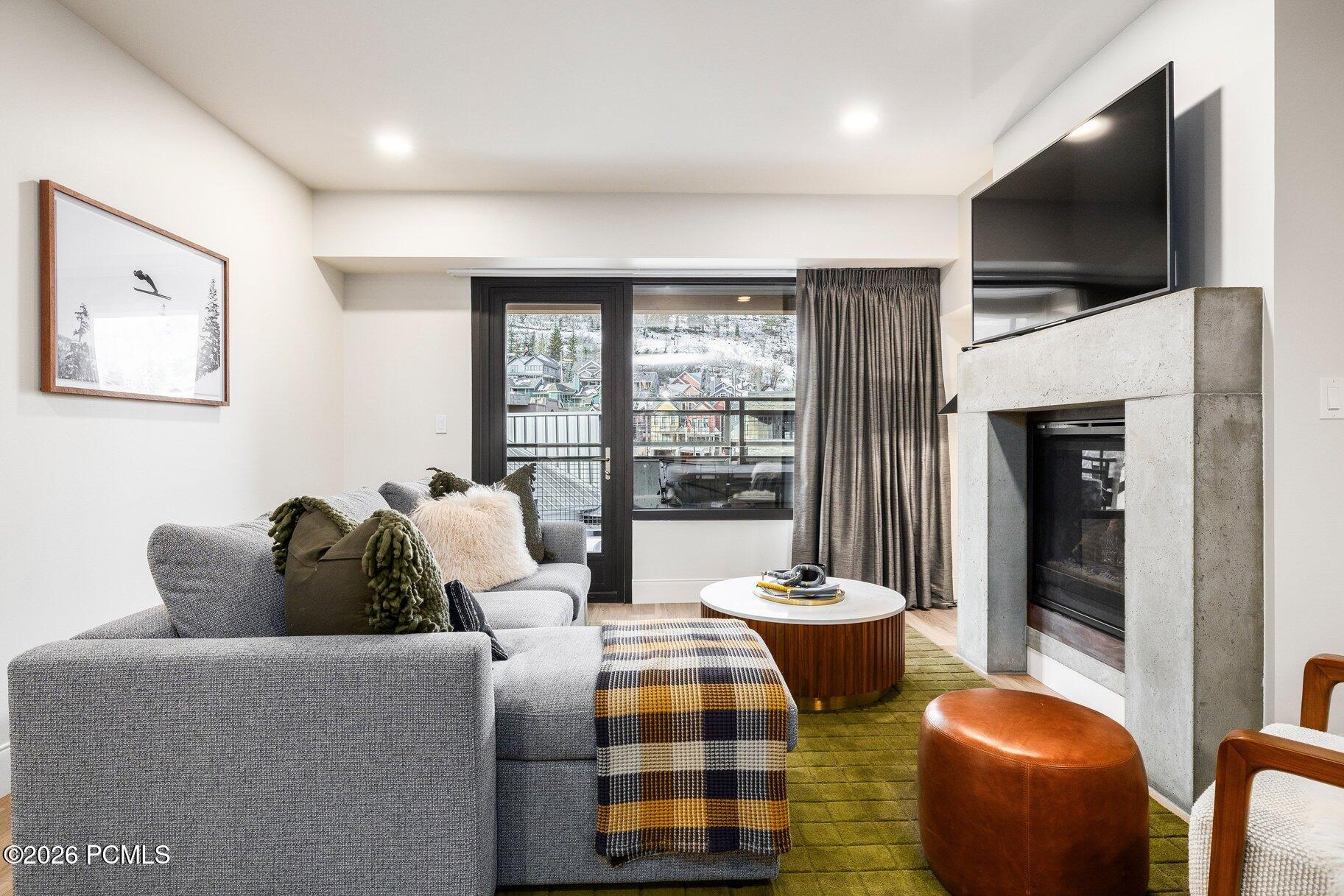 201 Heber Avenue Unit 301/201