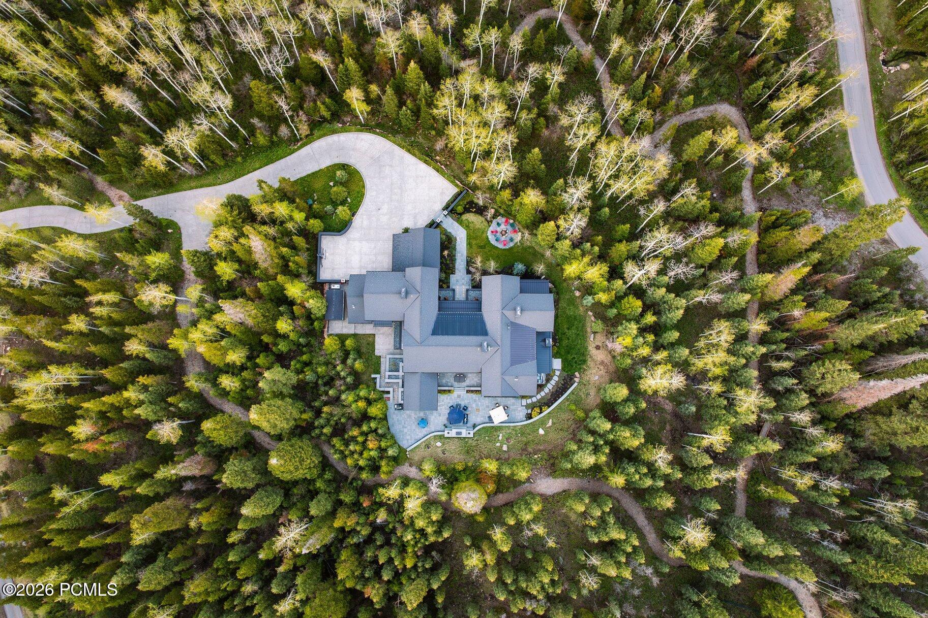 2475 W White Pine Lane