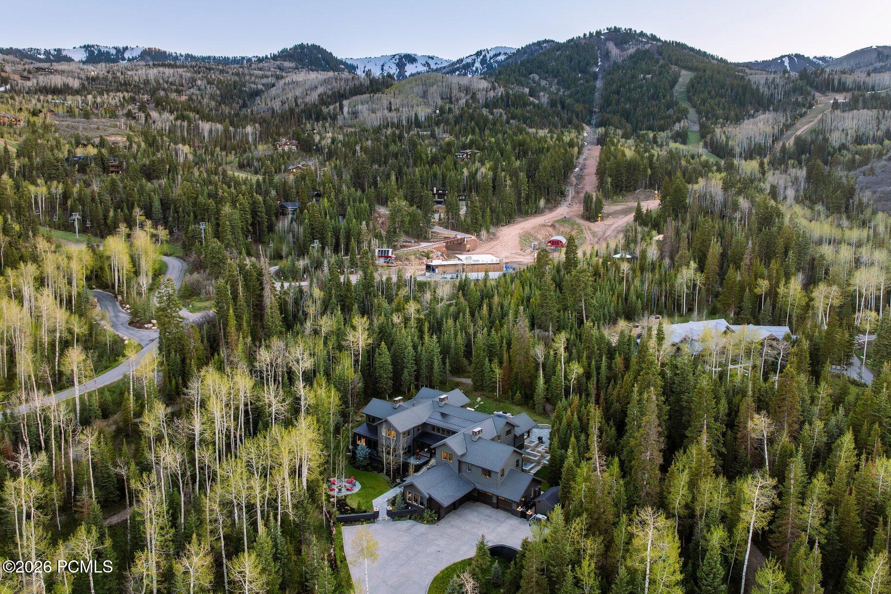2475 W White Pine Lane