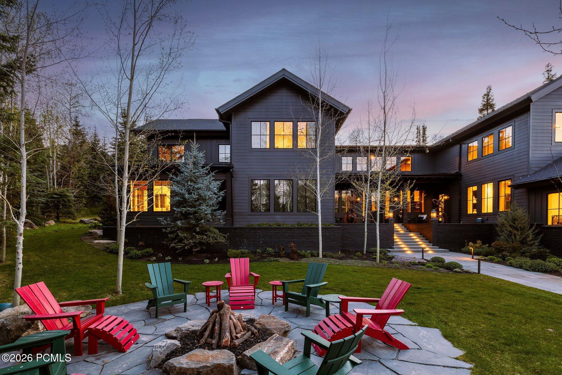 2475 W White Pine Lane