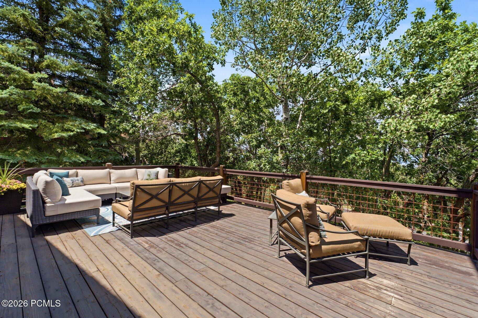 1554 Aerie Drive