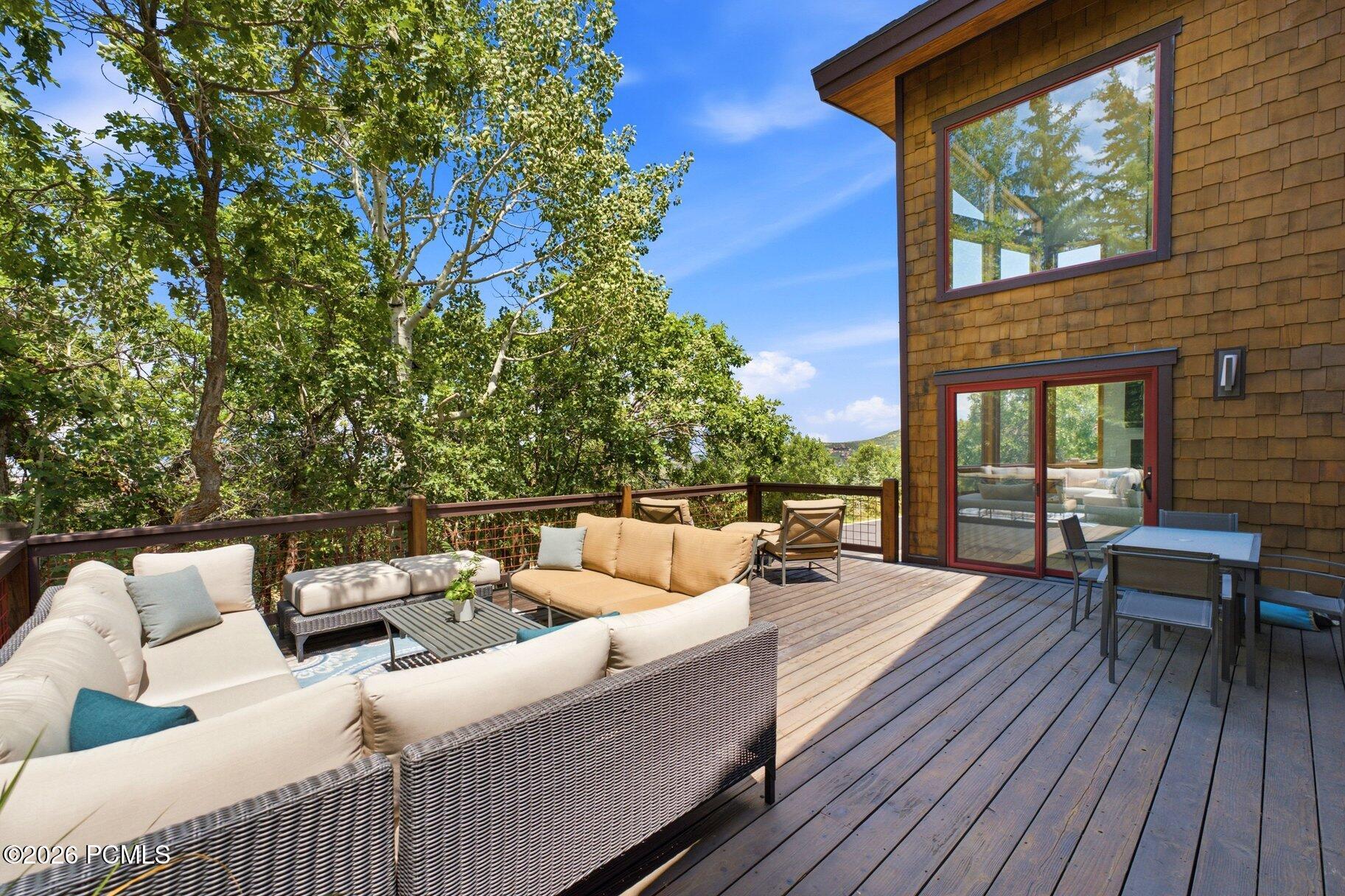 1554 Aerie Drive