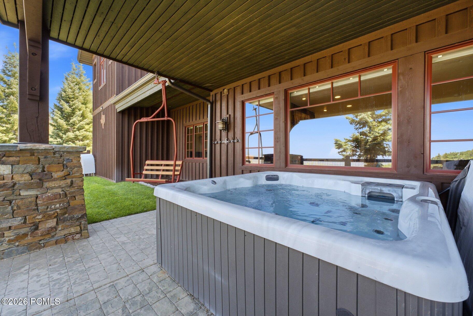 7177 Canyon Drive