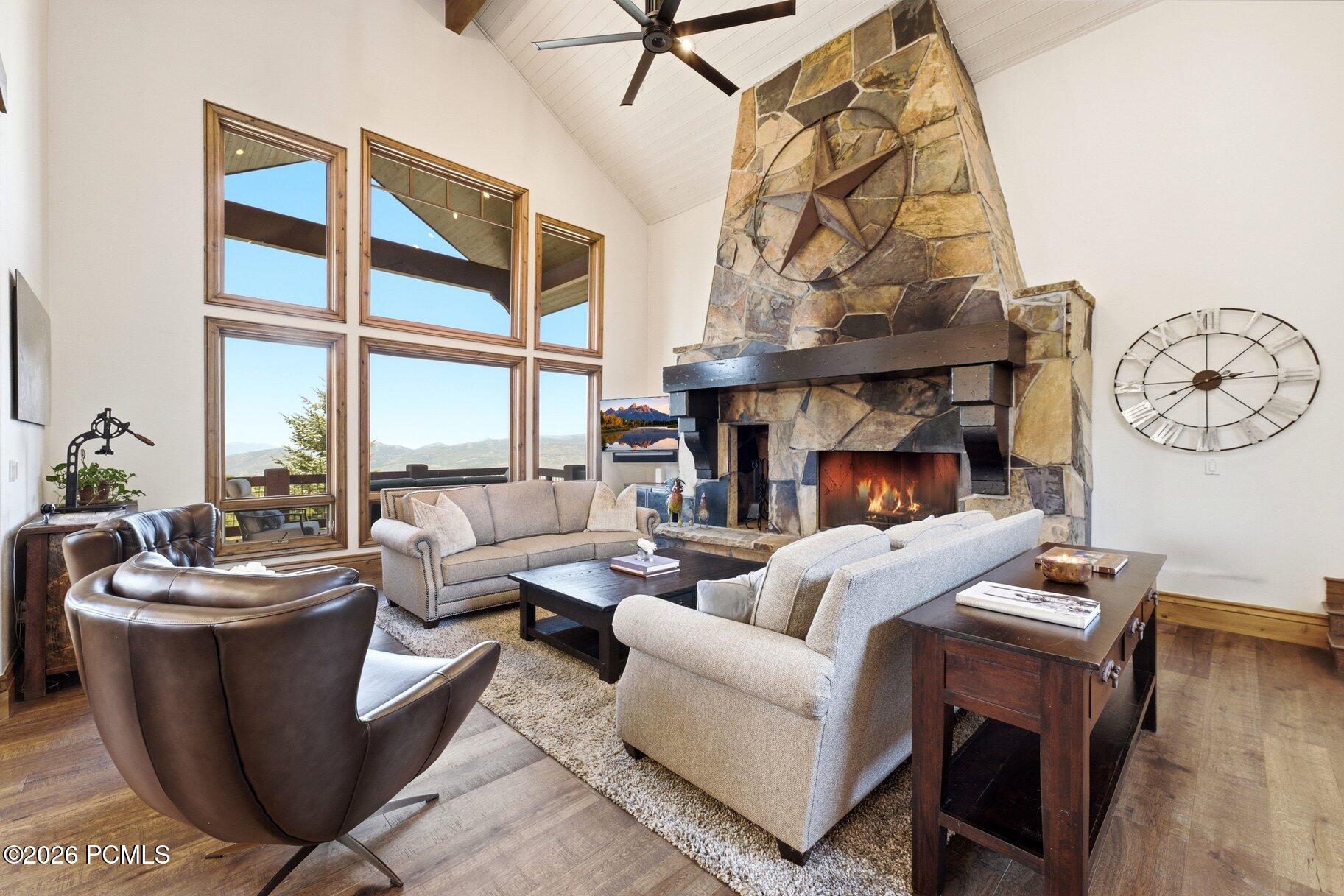7177 Canyon Drive