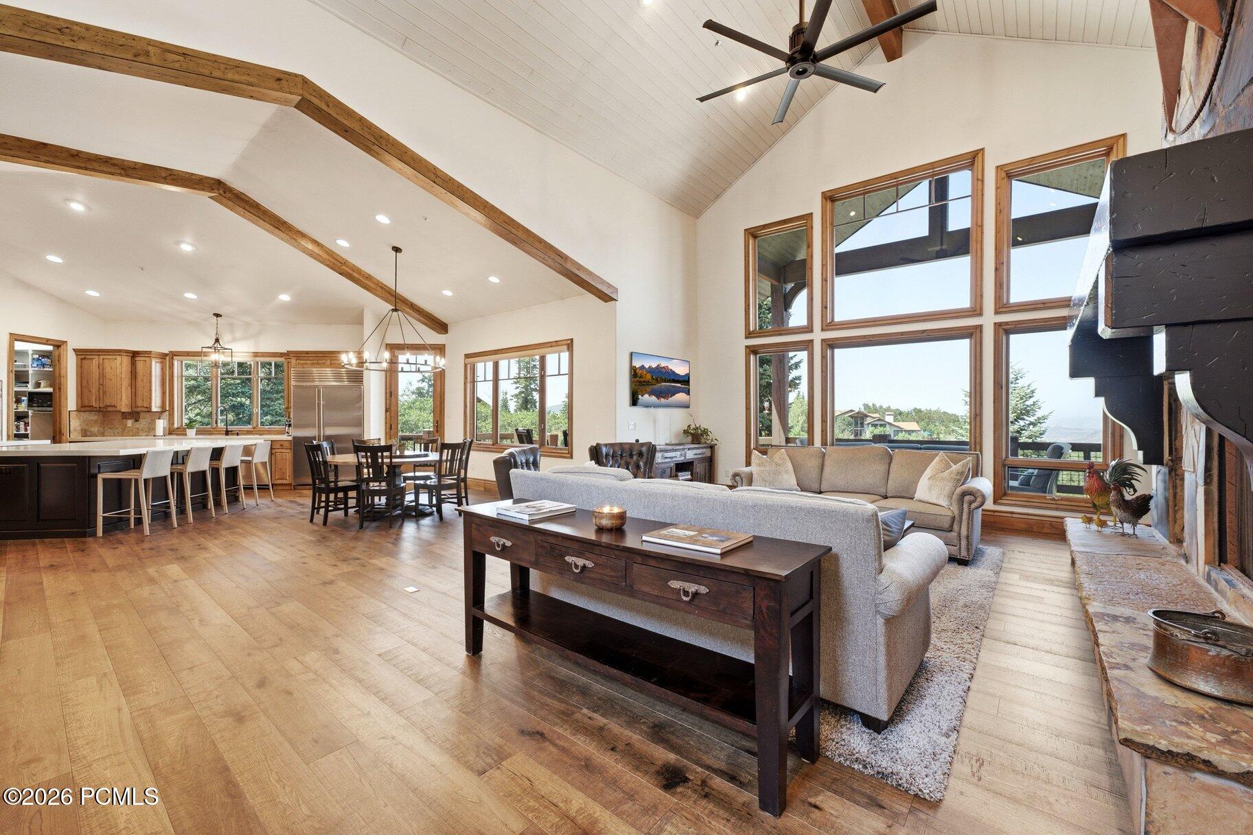 7177 Canyon Drive