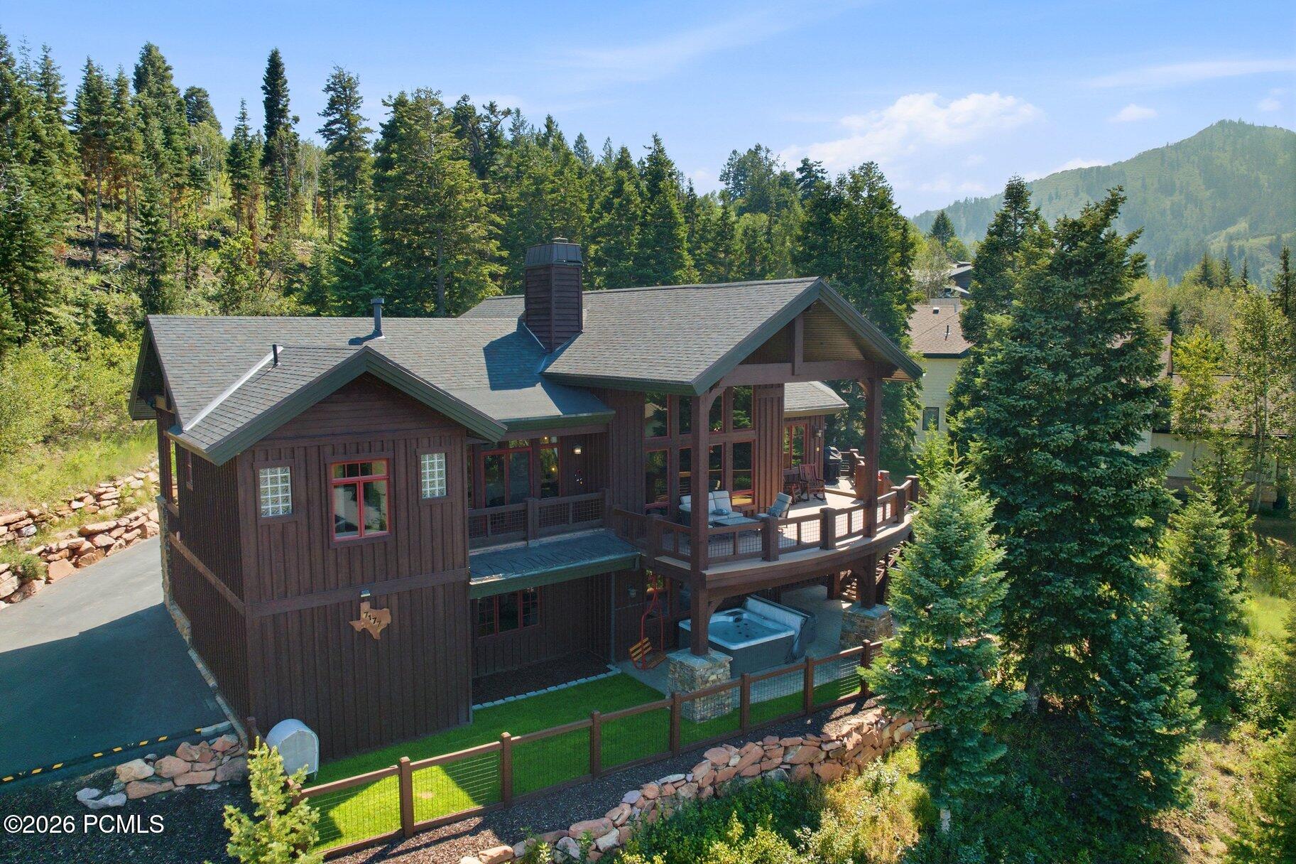 7177 Canyon Drive