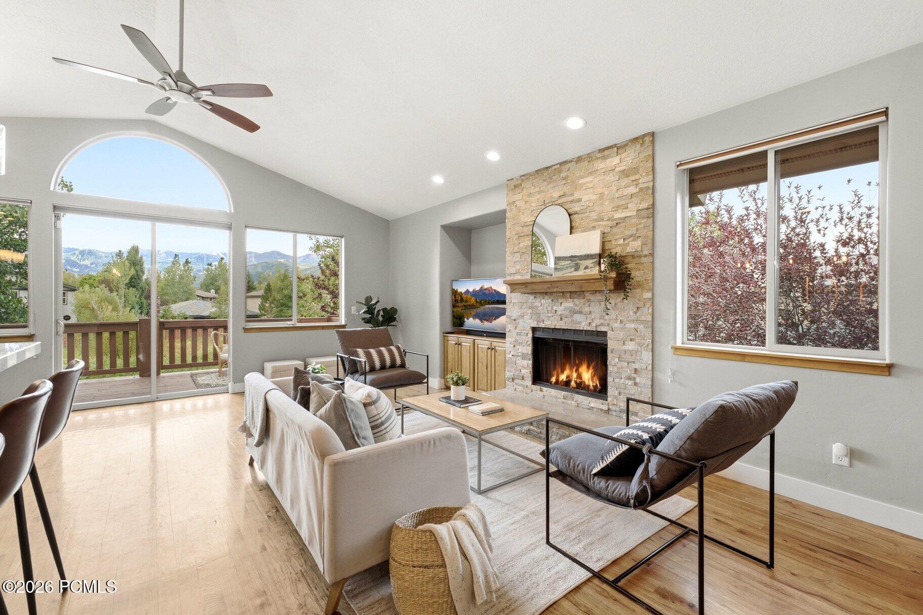1133 Station Loop