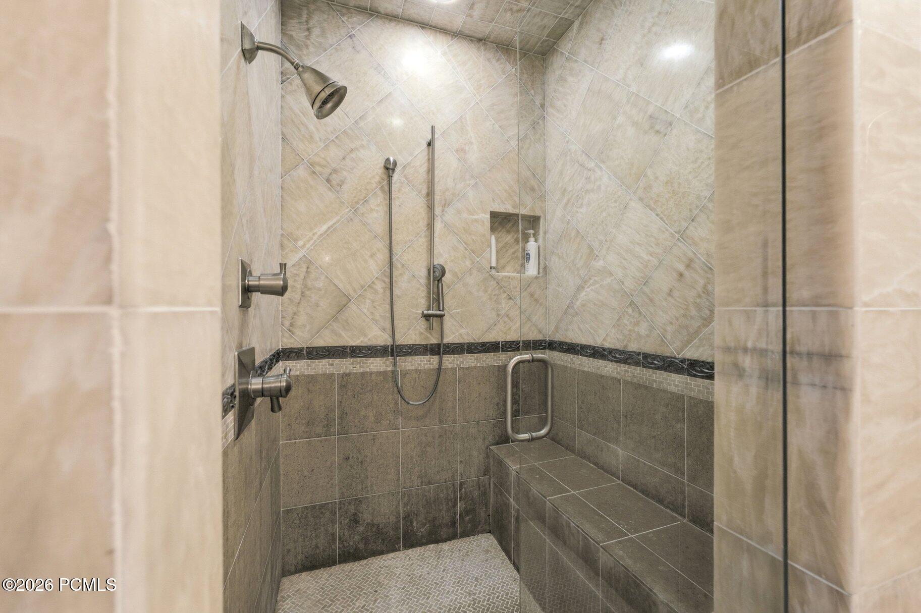 2768 Gallivan Loop