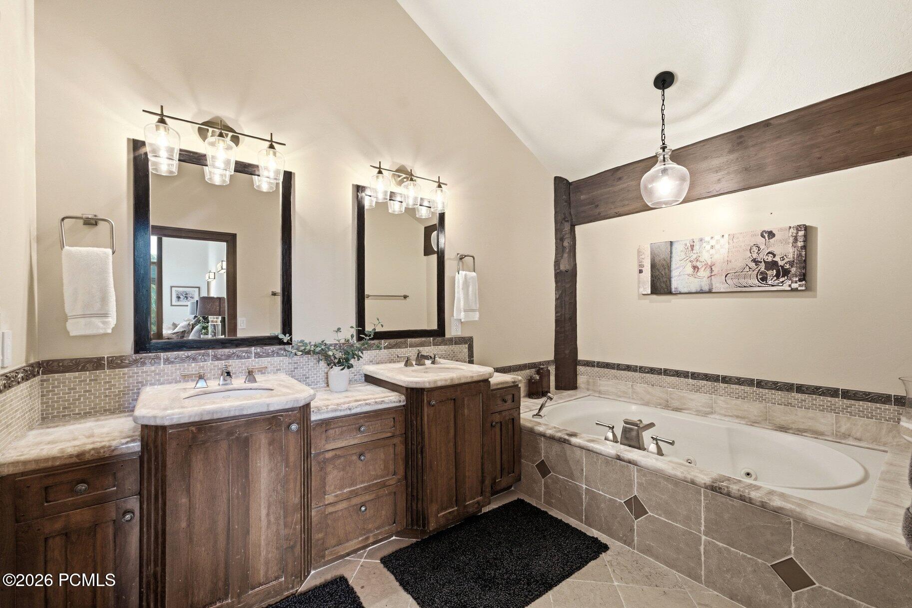 2768 Gallivan Loop