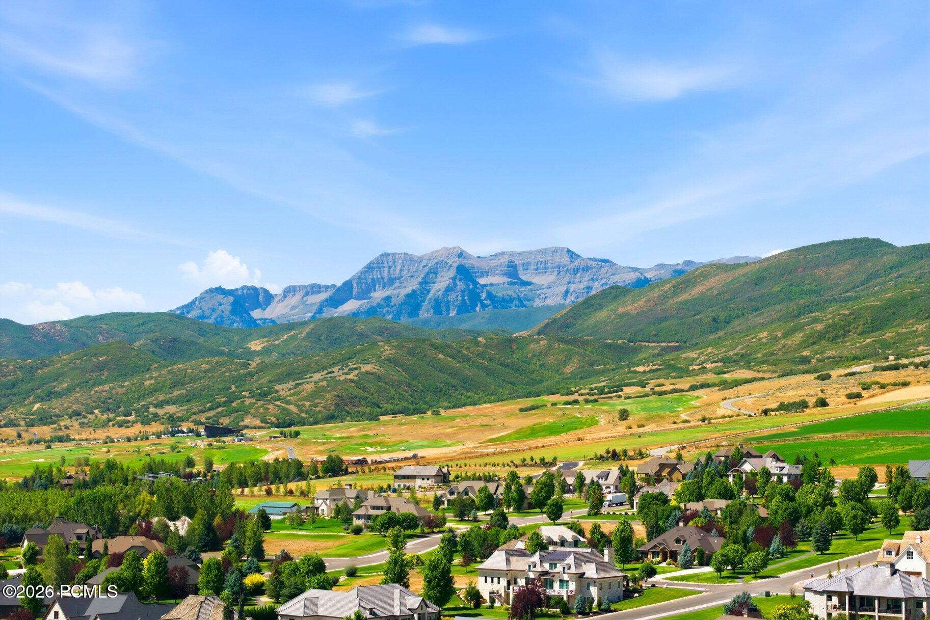 573 W Cascade Meadows Loop