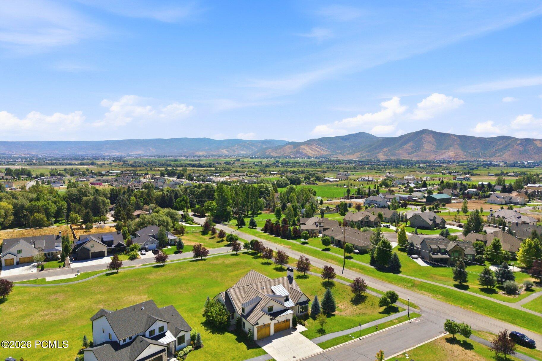 573 W Cascade Meadows Loop