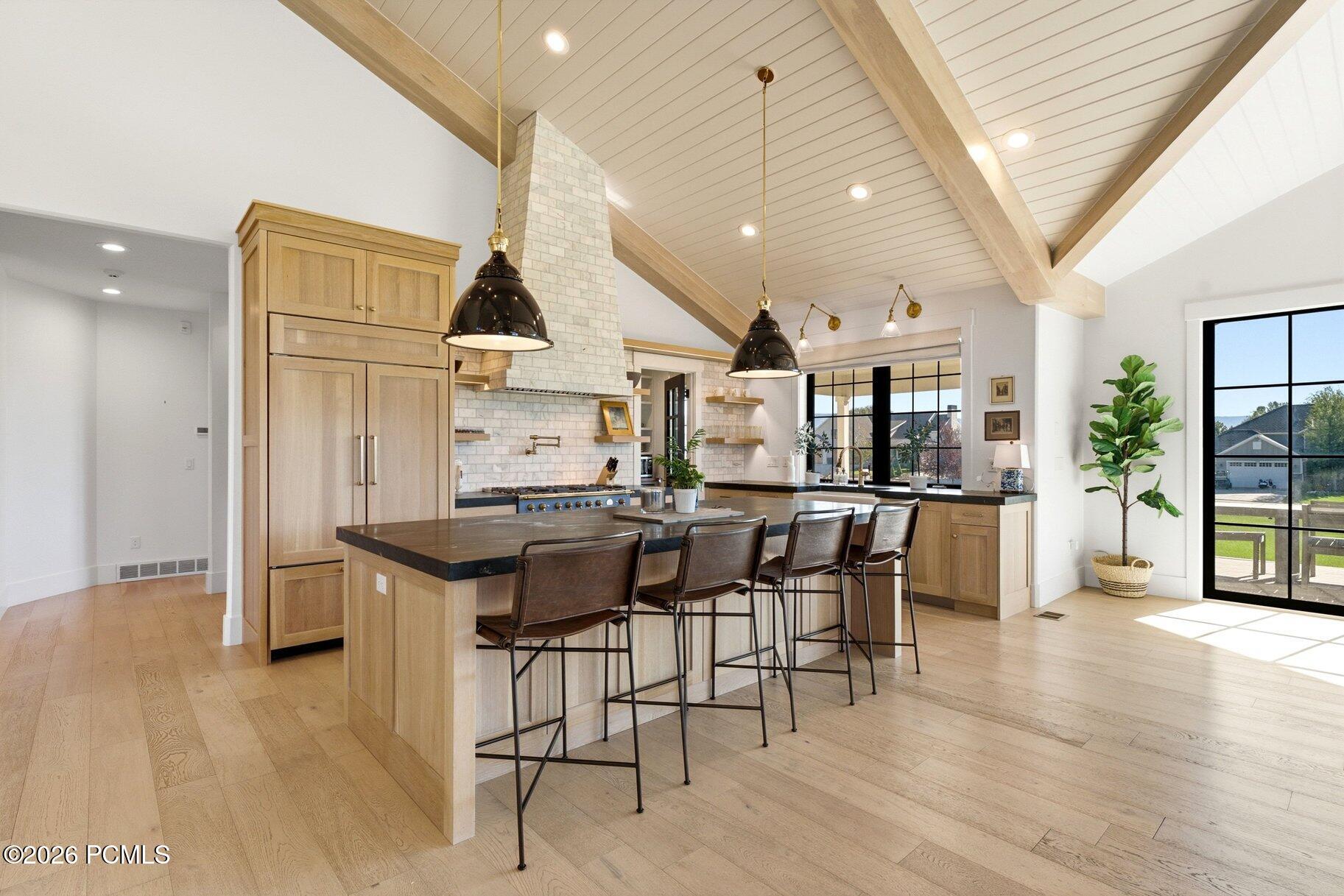 573 W Cascade Meadows Loop