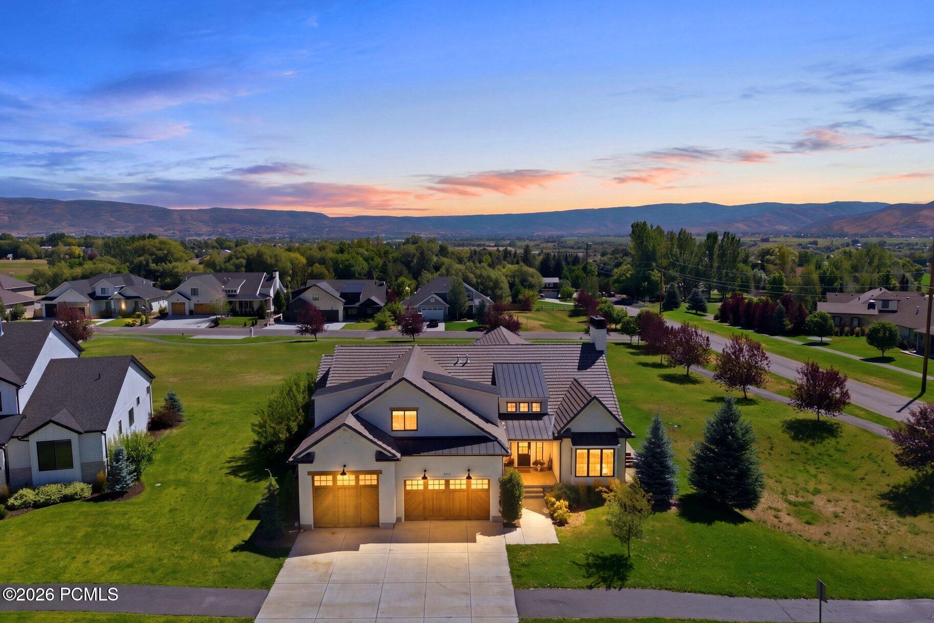 573 W Cascade Meadows Loop