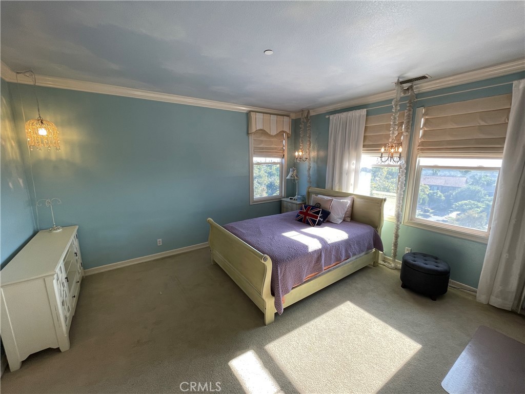 37 Craftsbury Place