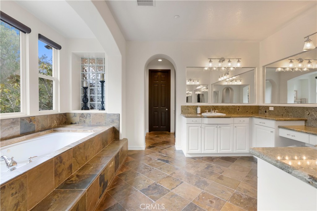 21 Calle Vista Del Sol