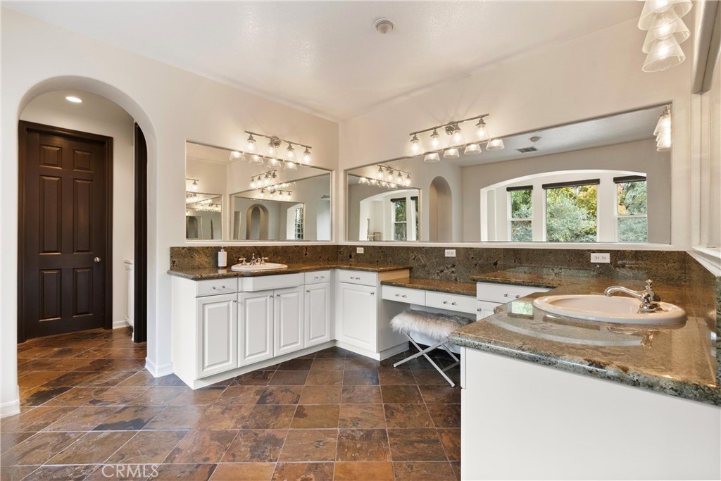 21 Calle Vista Del Sol