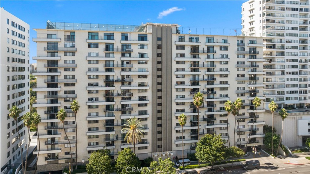 10535 Wilshire