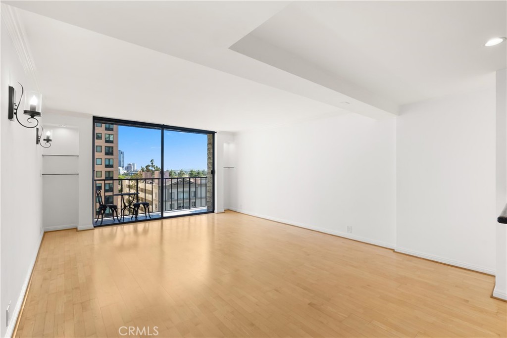 10535 Wilshire