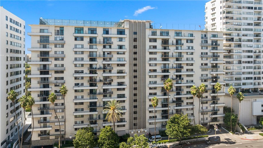10535 Wilshire
