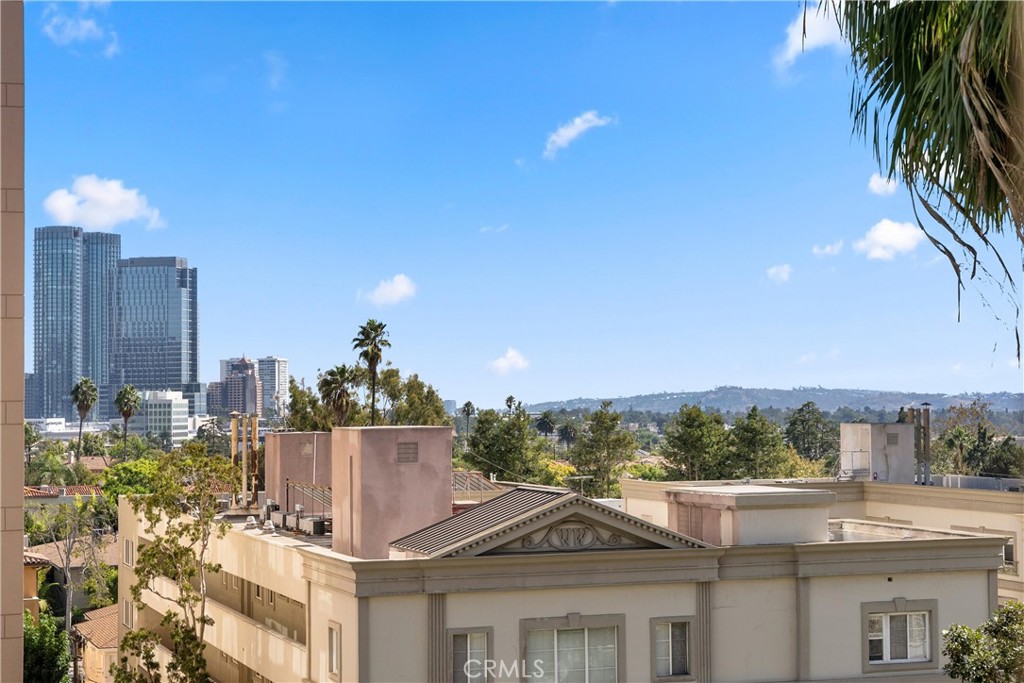10535 Wilshire