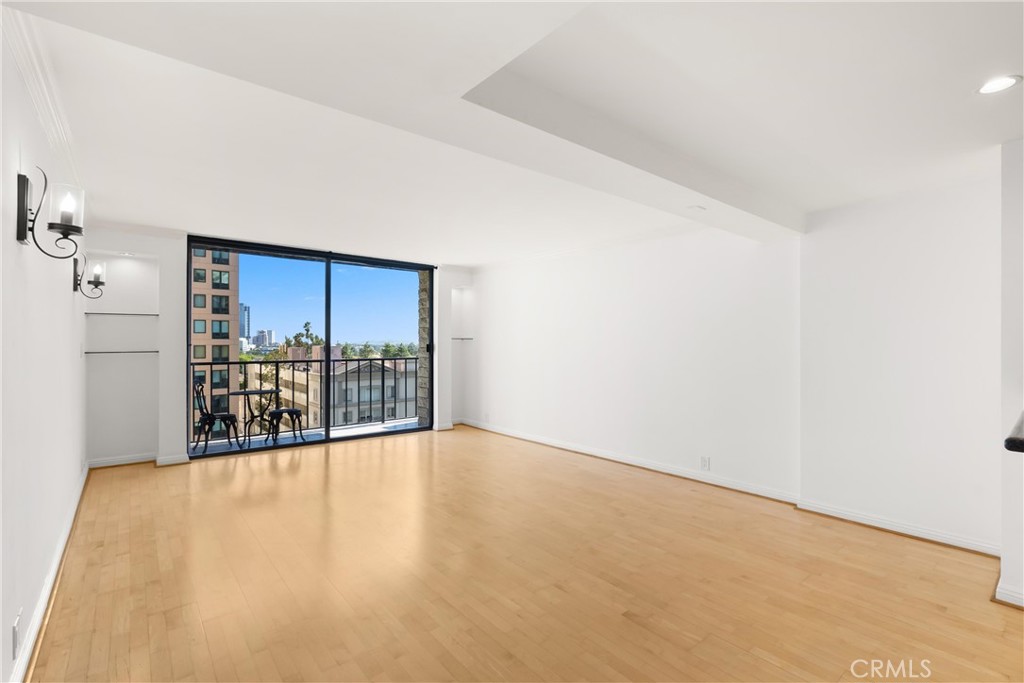 10535 Wilshire