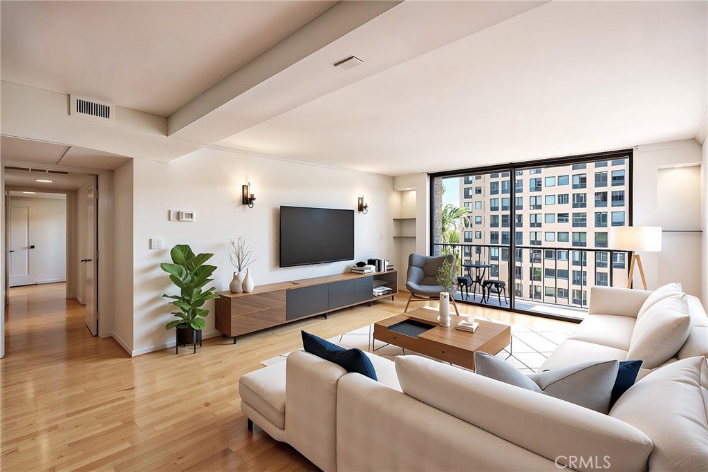 10535 Wilshire