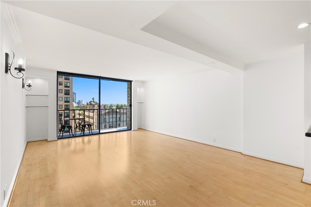 10535 Wilshire