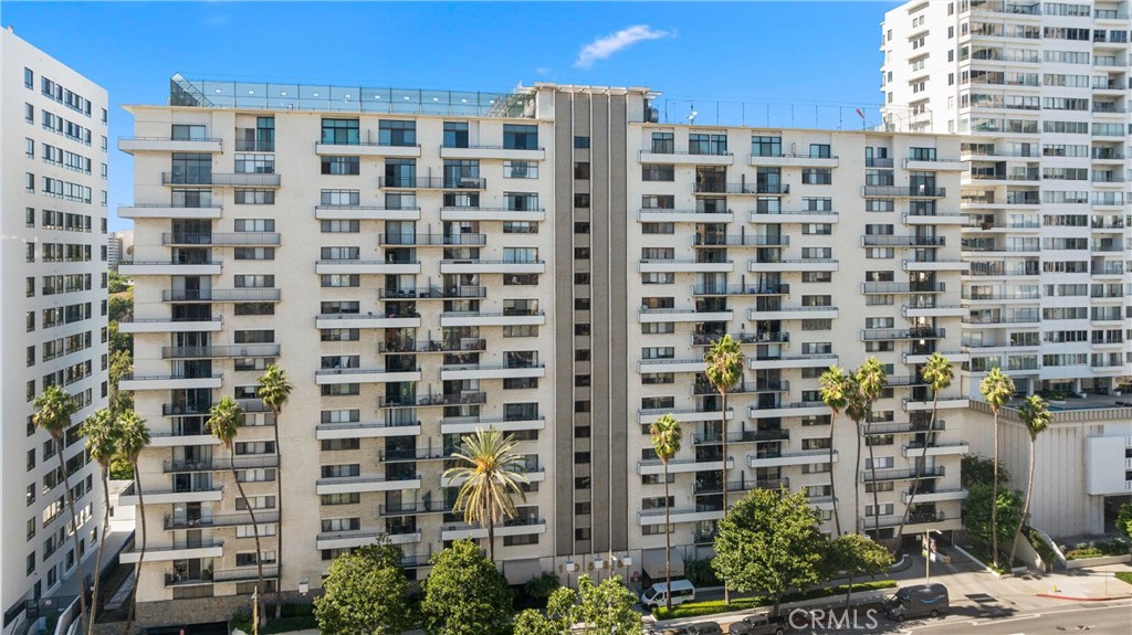10535 Wilshire
