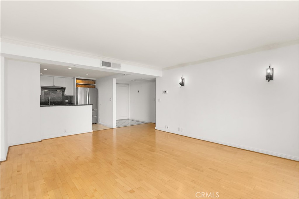 10535 Wilshire