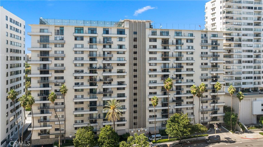 10535 Wilshire