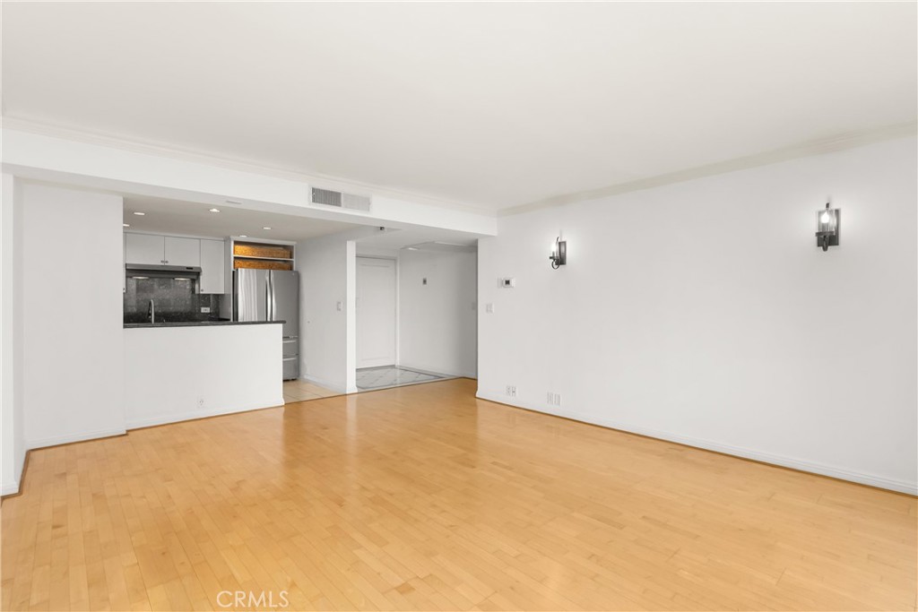 10535 Wilshire