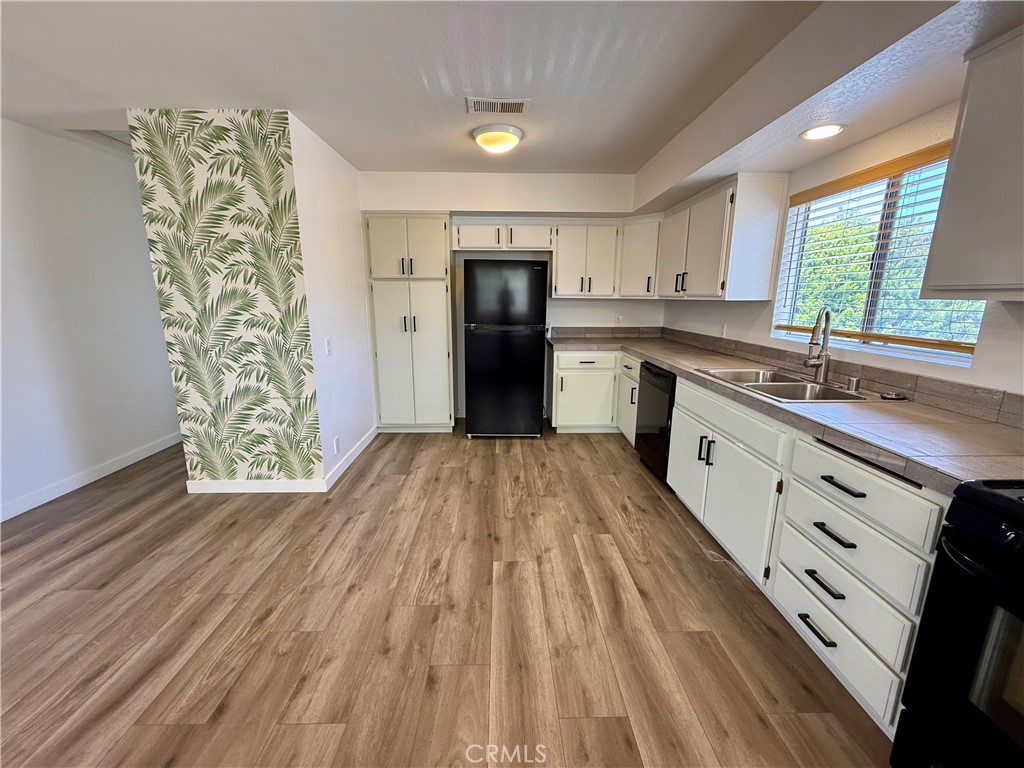 190 B Costa Mesa B